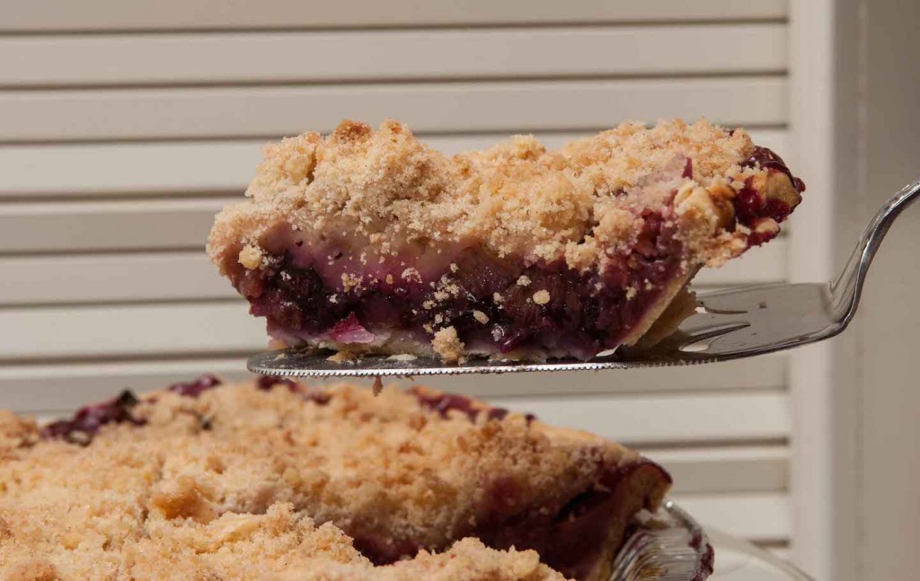 Blueberry Rhubarb Crumb Pie, Photo by Diane & Doug Russell 